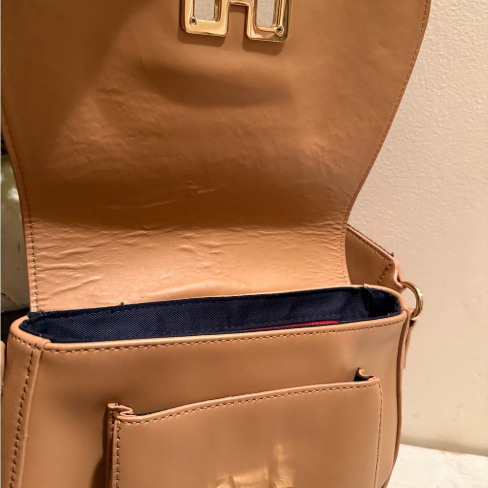 Tommy Hillfiger - Genuine Leather Multicolor Striped Women's Crossbody Bag EUC - Picture 9 of 14
